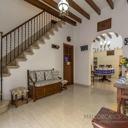 Spacious Villa With Garden Apartment