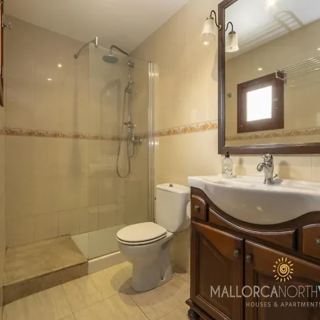 Spacious Villa With Garden Pollença