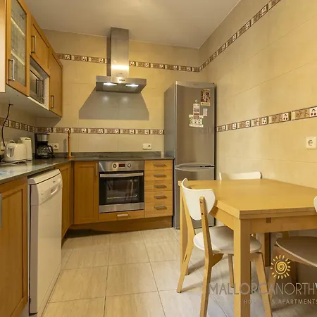 Apartment Spacious Villa With Garden Pollenca
