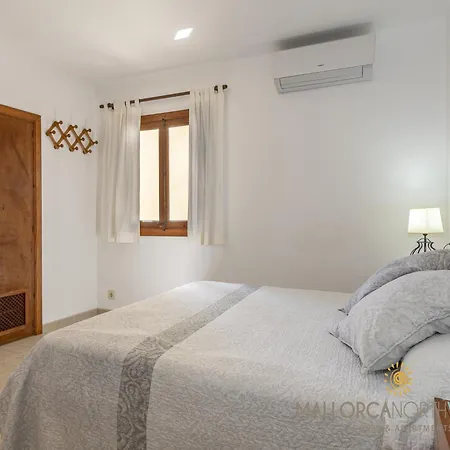 Spacious Villa With Garden Apartment